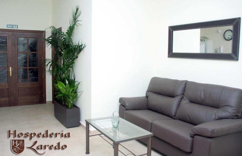 Hotel Hospederia Laredo La Carlota Exteriér fotografie