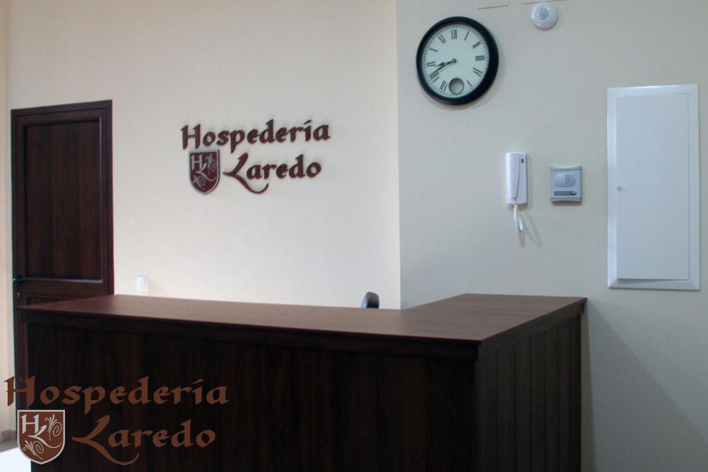 Hotel Hospederia Laredo La Carlota Exteriér fotografie